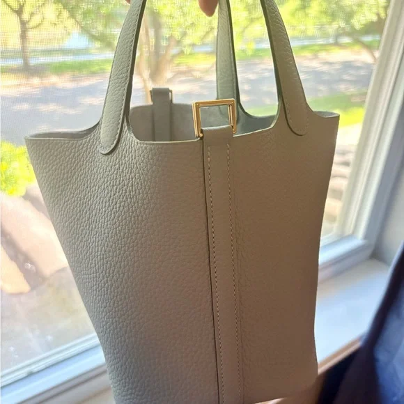 New Hermes Picotin 18 Lock Tote in Gris Pantin with Permabrass Hardware - Picture 7 of 11